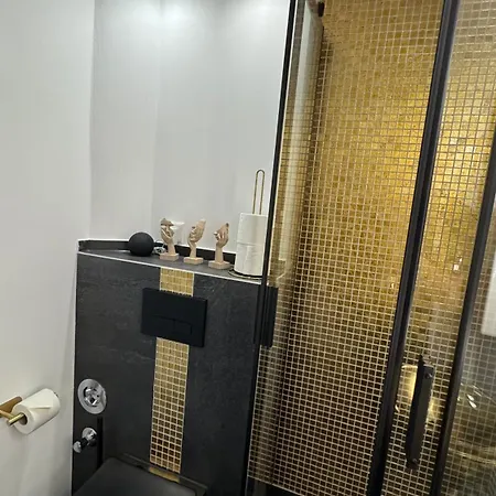 Ueber Den Daechern Im Vier Vorne *