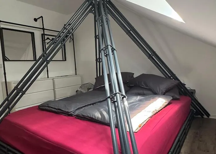 Ueber Den Daechern Im Vier Vorne * 居特斯洛